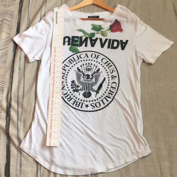 Chus and Ceballos merch tee - Picture 5 of 7